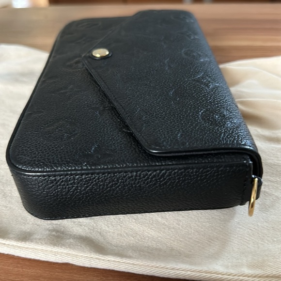 SOLD 🎉🎉🎉 - Picture 4 of 8